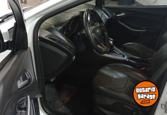 Autos - Ford FOCUS 4P SE PLUS AT 2019 Nafta 139245Km - En Venta