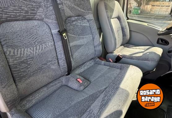 Utilitarios - Renault Master furgon 2011 Diesel 265000Km - En Venta