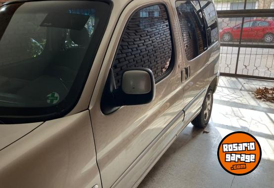 Utilitarios - Citroen Berlingo Multispace 2012 Nafta 152000Km - En Venta