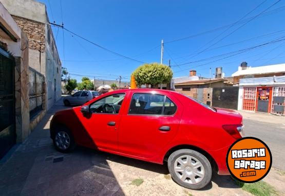 Autos - Renault Logan 2017 GNC 97000Km - En Venta