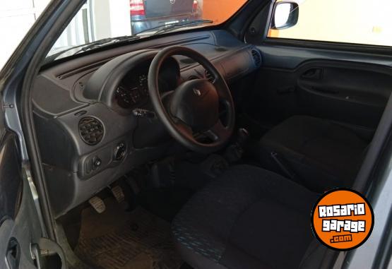 Utilitarios - Renault KANGOO PH3 CONFORT 1.6 2017 GNC 186700Km - En Venta