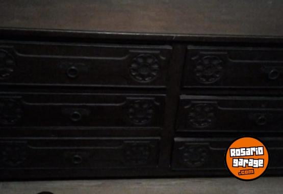 Hogar - Juego de c�moda y dos mesas de luz - En Venta