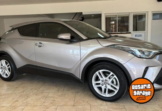 Autos - Toyota C-HR 2020 Electrico / Hibrido 102000Km - En Venta