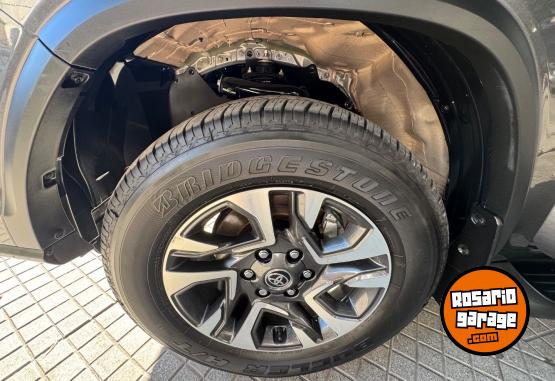 Camionetas - Toyota Sw4 srx at6 2.8 7asientos 2025 Diesel 19300Km - En Venta