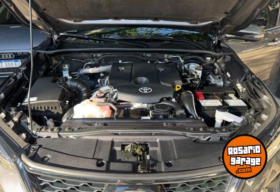 Camionetas - Toyota Sw4 srx at6 2.8 7asientos 2025 Diesel 19300Km - En Venta