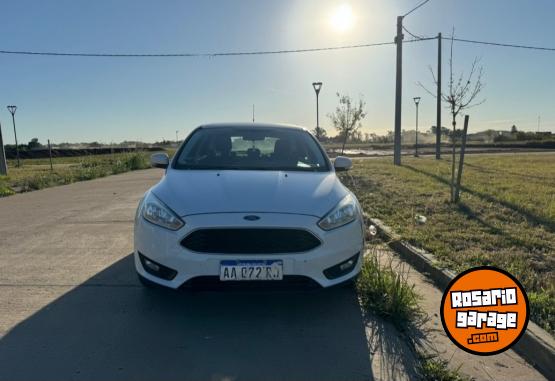 Autos - Ford Focus 2016 Nafta 167000Km - En Venta