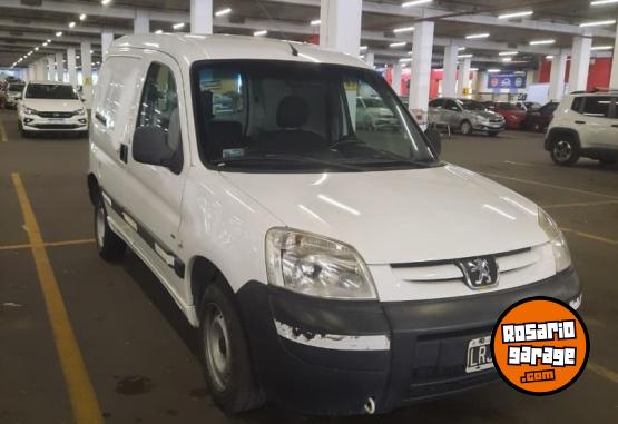 Utilitarios - Peugeot partner confort 1.6 HDI 2012 Diesel 195000Km - En Venta