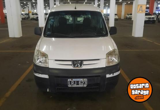 Utilitarios - Peugeot partner confort 1.6 HDI 2012 Diesel 195000Km - En Venta