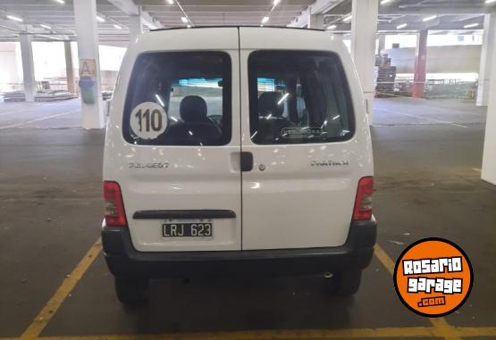 Utilitarios - Peugeot partner confort 1.6 HDI 2012 Diesel 195000Km - En Venta