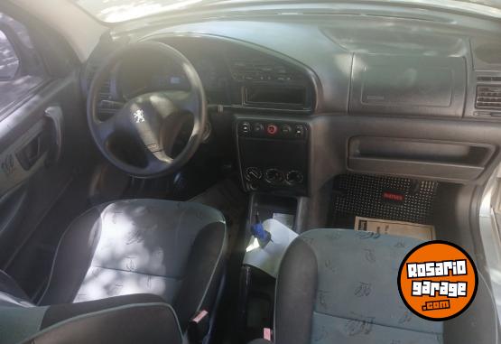 Utilitarios - Peugeot Partner 2009 Diesel 234000Km - En Venta