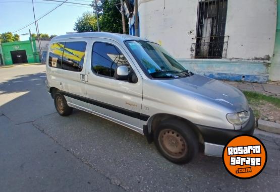 Utilitarios - Peugeot Partner 2009 Diesel 234000Km - En Venta