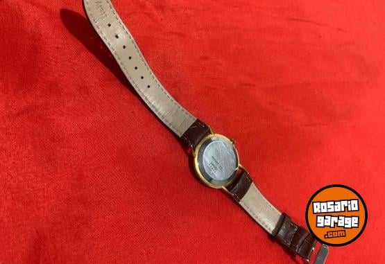 Electr�nica - Reloj antiguo de oro marca Invicta usado impecable - En Venta
