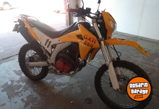 Motos - Guerrero GXR 250 2017 Nafta 6500Km - En Venta
