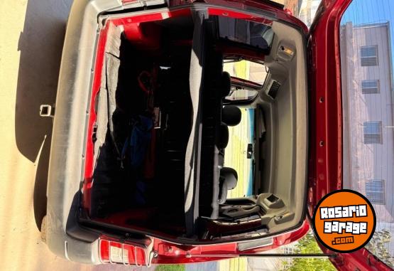 Utilitarios - Peugeot Partner vtc plus 2017 Diesel 110000Km - En Venta