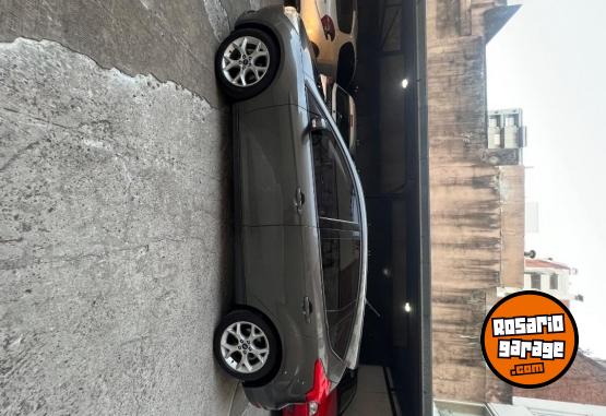 Autos - Ford Focus SE Plus 5 ptas 2018 Nafta 103000Km - En Venta