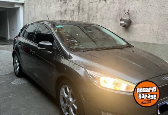 Autos - Ford Focus SE Plus 5 ptas 2018 Nafta 103000Km - En Venta