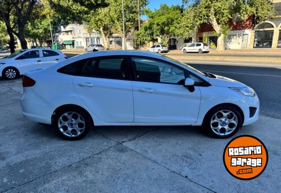 Autos - Ford Fiesta Kinetic 2013 GNC 160000Km - En Venta