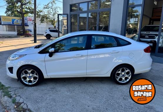 Autos - Ford Fiesta Kinetic 2013 GNC 160000Km - En Venta