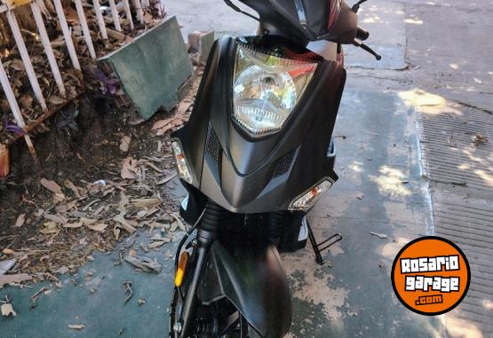 Motos - Kymco 125 2023 Nafta 4000Km - En Venta