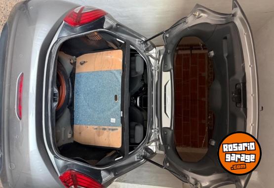 Autos - Peugeot 208 2017 Nafta 113000Km - En Venta