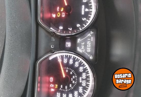 Autos - Nissan Versa 2016 GNC 114700Km - En Venta