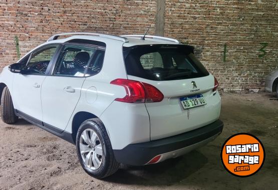 Autos - Peugeot 2008 Allure 2018 Nafta 125000Km - En Venta
