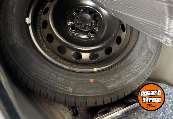 Autos - Toyota Etios 2022 Nafta 40000Km - En Venta