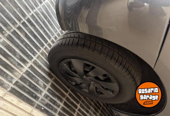 Autos - Toyota Etios 2022 Nafta 40000Km - En Venta