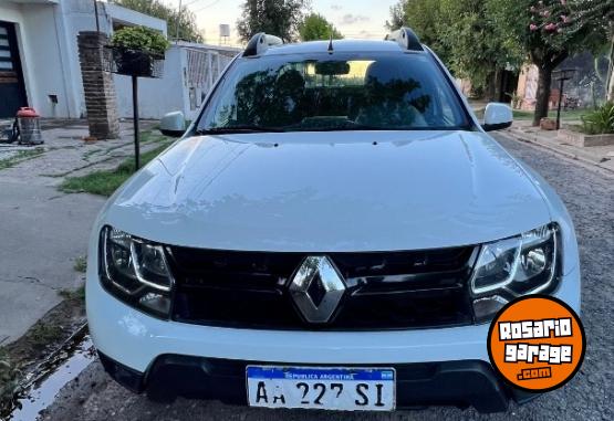 Autos - Renault Duster Oroch 2016 Nafta 82300Km - En Venta