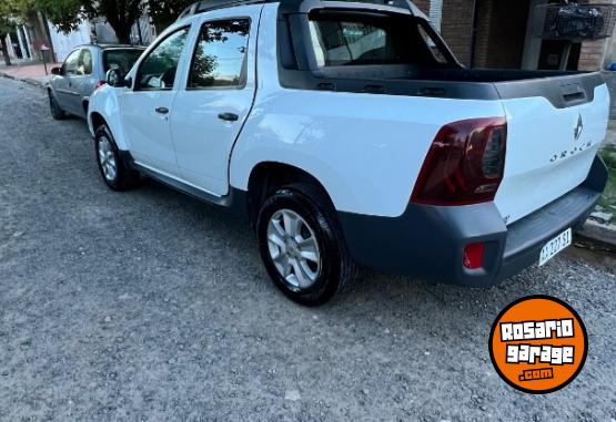 Autos - Renault Duster Oroch 2016 Nafta 82300Km - En Venta