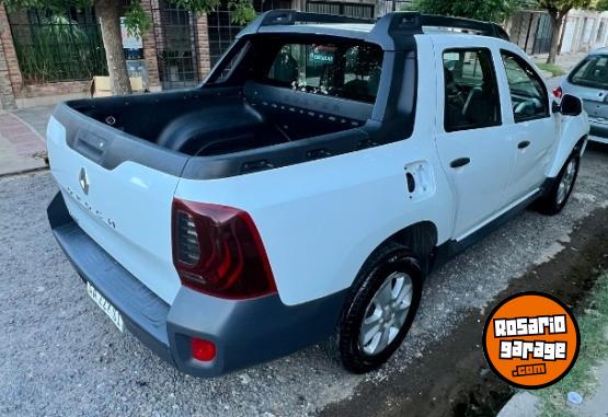 Autos - Renault Duster Oroch 2016 Nafta 82300Km - En Venta