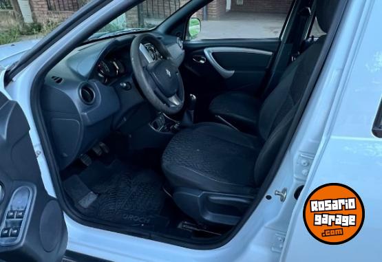 Autos - Renault Duster Oroch 2016 Nafta 82300Km - En Venta