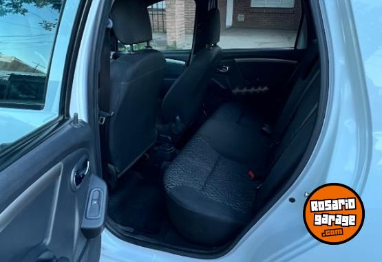 Autos - Renault Duster Oroch 2016 Nafta 82300Km - En Venta