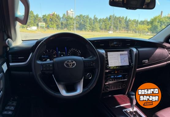 Camionetas - Toyota SW4 SRX AT 2021 Diesel 45000Km - En Venta