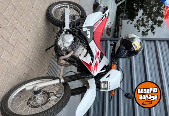 Motos - Honda Tornado 2019 Nafta 22000Km - En Venta