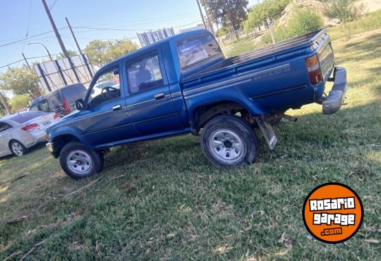 Camionetas - Toyota Hilux 4x4 1998 Diesel 200000Km - En Venta