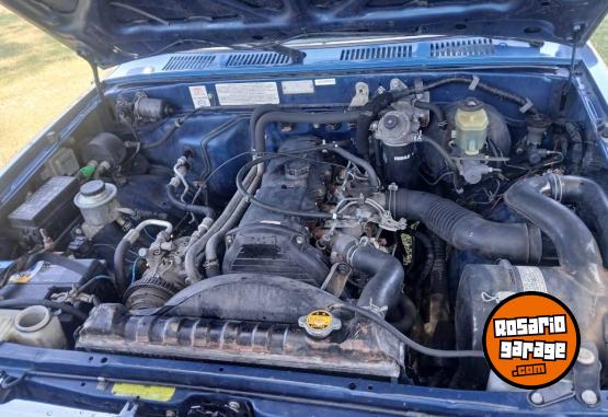 Camionetas - Toyota Hilux 4x4 1998 Diesel 200000Km - En Venta