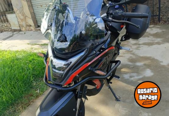 Motos - Voge 300 ds 2024 Nafta 6300Km - En Venta