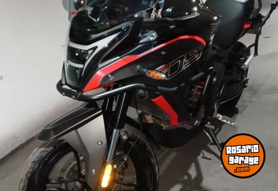 Motos - Voge 300 ds 2024 Nafta 6300Km - En Venta