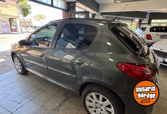 Autos - Peugeot 207 2009 Nafta 156000Km - En Venta