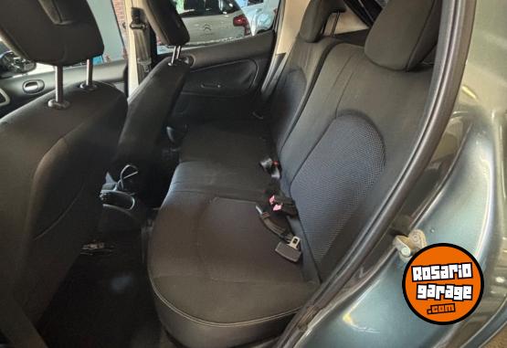 Autos - Peugeot 207 2009 Nafta 156000Km - En Venta