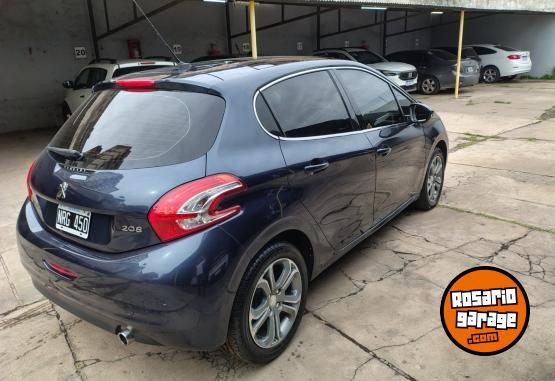 Autos - Peugeot 208 2014 Nafta 100000Km - En Venta