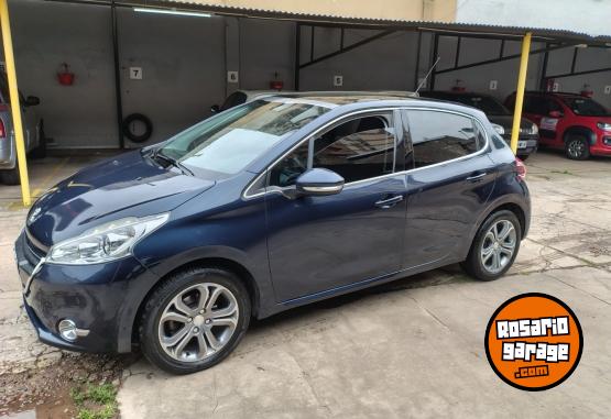 Autos - Peugeot 208 2014 Nafta 100000Km - En Venta