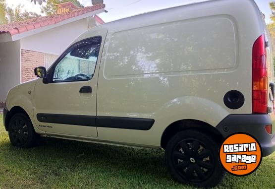Utilitarios - Renault Kangoo 2014 Nafta 200000Km - En Venta