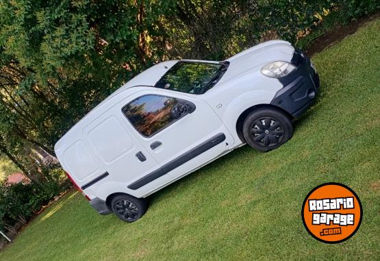 Utilitarios - Renault Kangoo 2014 Nafta 200000Km - En Venta