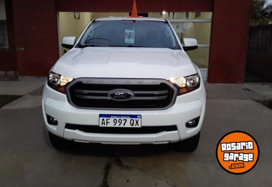 Camionetas - Ford RANGER XLS 4X2 2023 Diesel 17500Km - En Venta