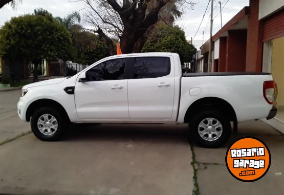 Camionetas - Ford RANGER XLS 4X2 2023 Diesel 17500Km - En Venta
