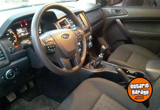 Camionetas - Ford RANGER XLS 4X2 2023 Diesel 17500Km - En Venta