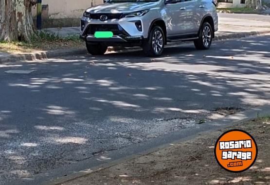 Camionetas - Toyota SW4 2024 Diesel 30000Km - En Venta