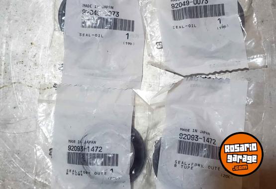 Accesorios para Motos - Retenes de suspencion Kawasaki z750 - En Venta